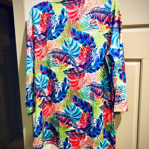 Sunny Leigh NWT POLY long sleeved top! Light. - Picture 4 of 6